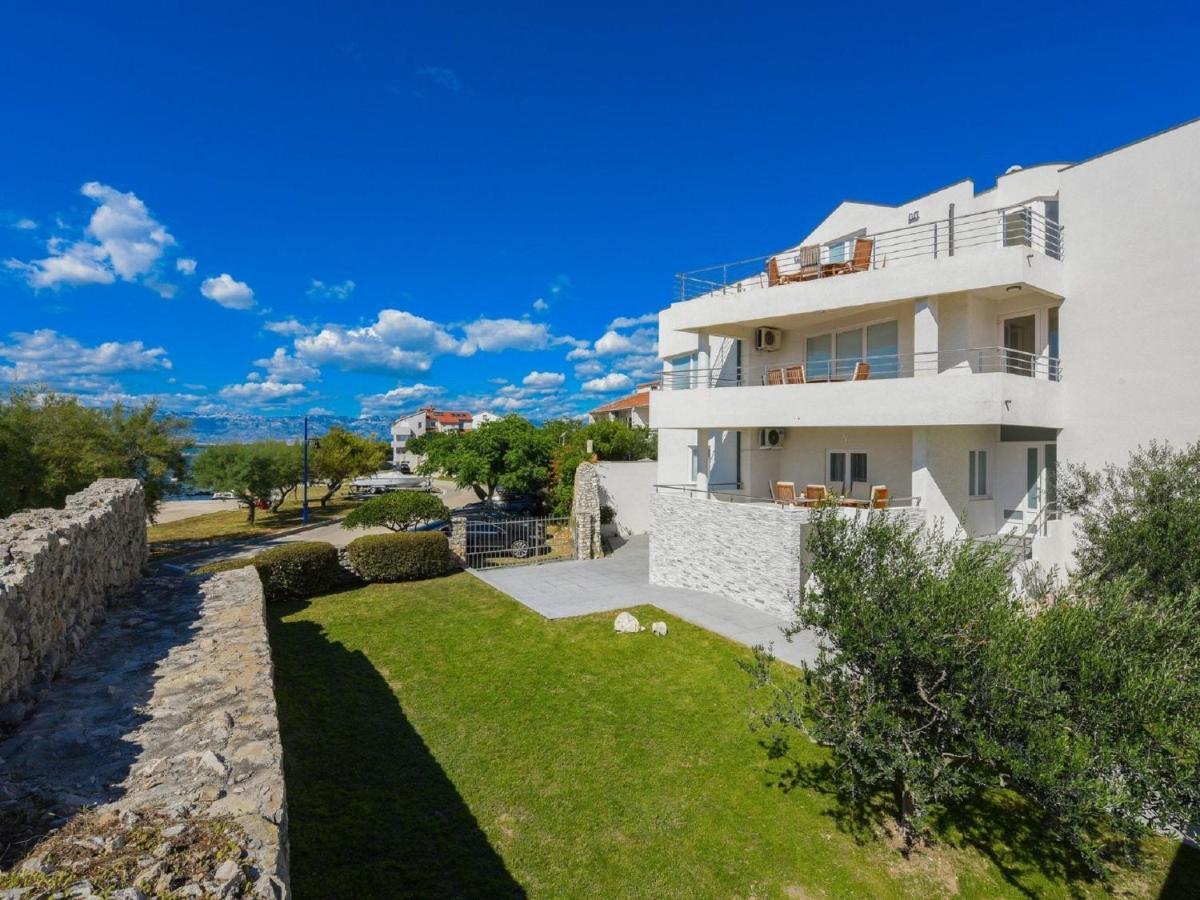 Modern Villa in Nin with Terrace Exterior foto